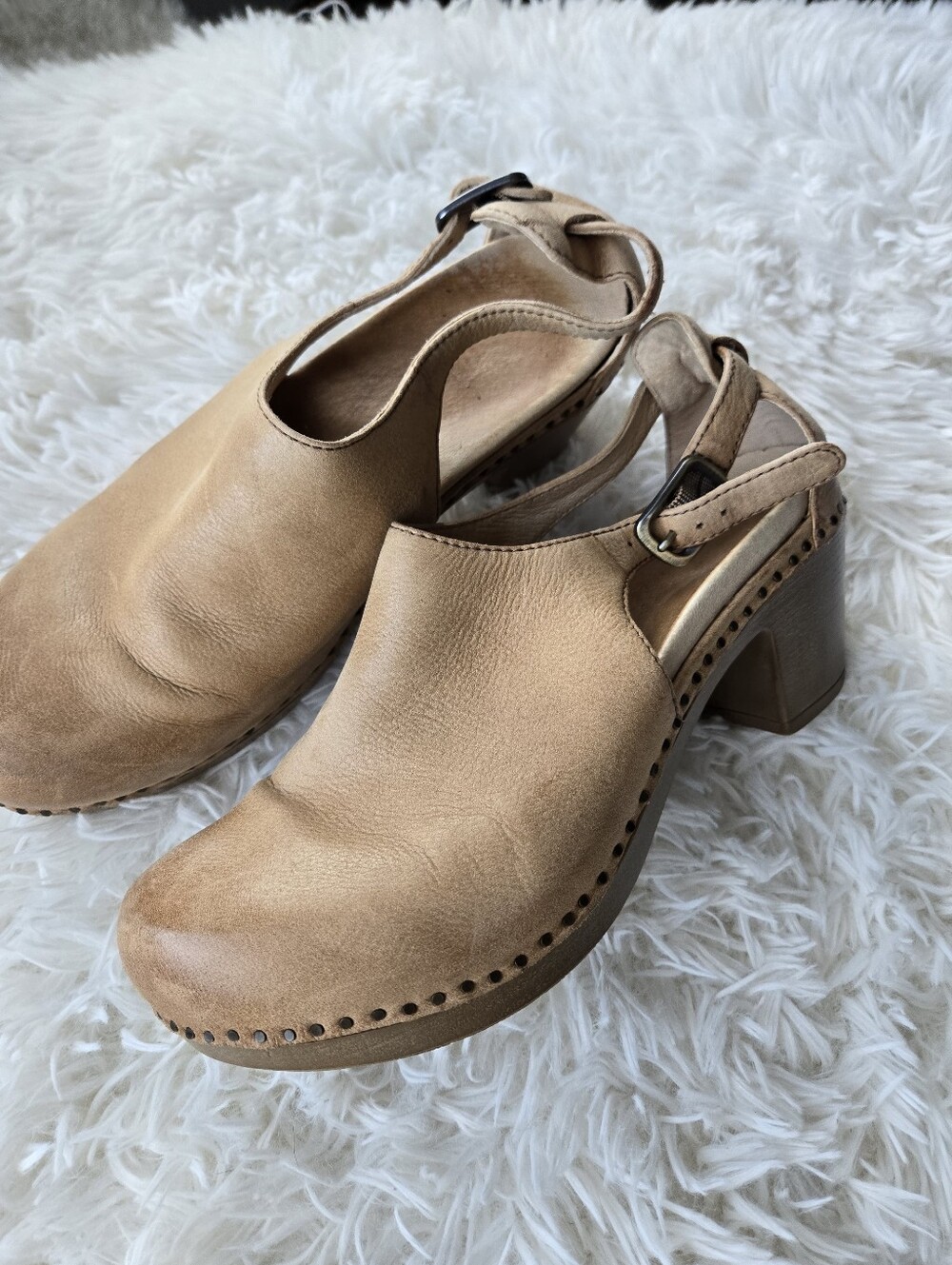 Dansko Sassy Natueal Burnished Leather Closed Heel Clog EU 40